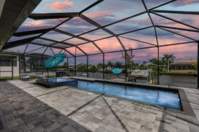 Luxury Waterfront Villa - Heated Pool with Spa, Kayaks, and Bicycles - Villa La Pesca - Roelens, Matlacha